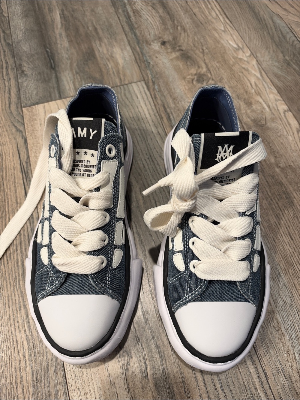 AMIRI Denim Blue Low-Top Sneakers with Cream Laces